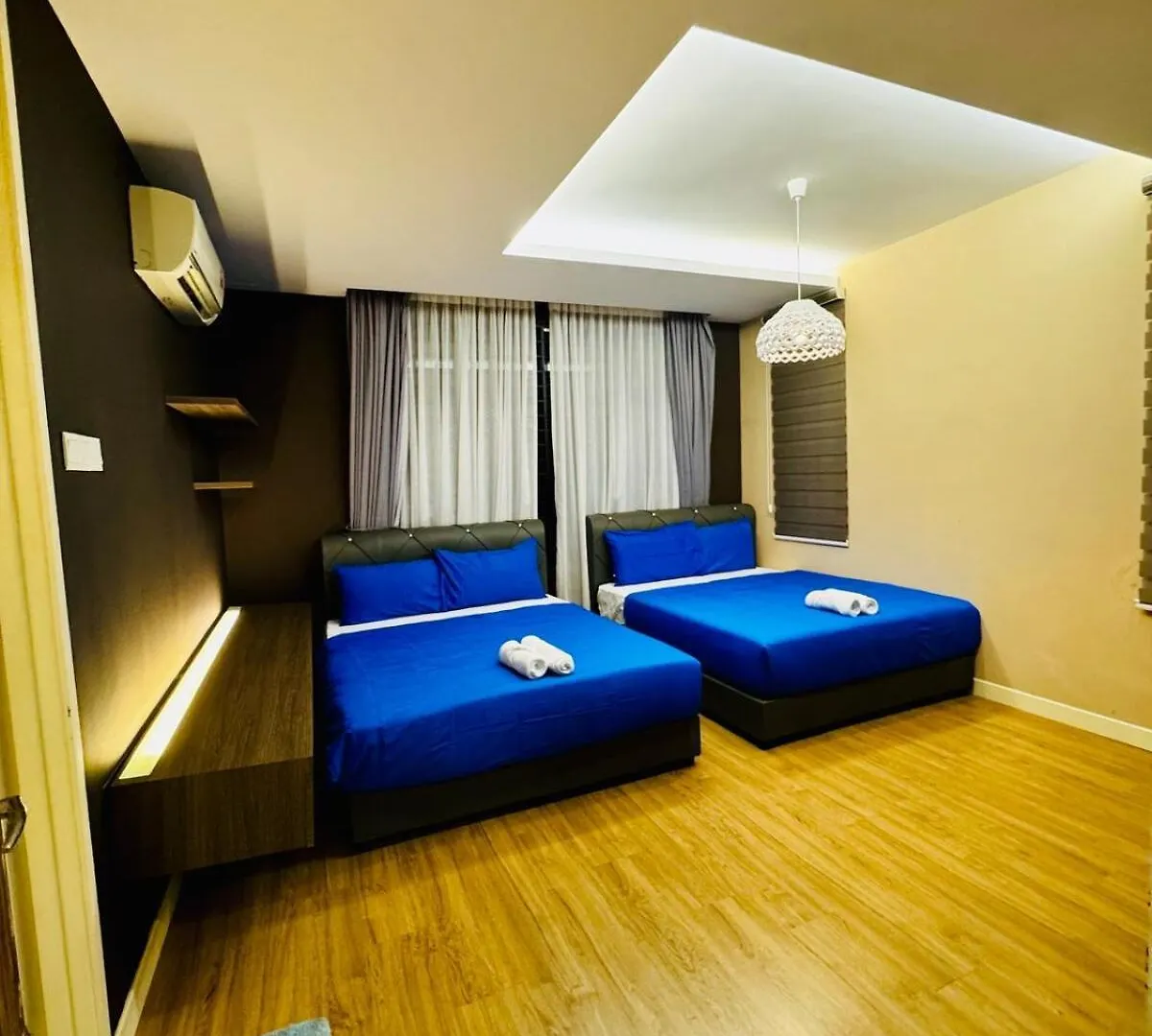 Opulent Villa For 20Pax Bbq, Steps To Beach Market Batu Ferringhi Malaysia