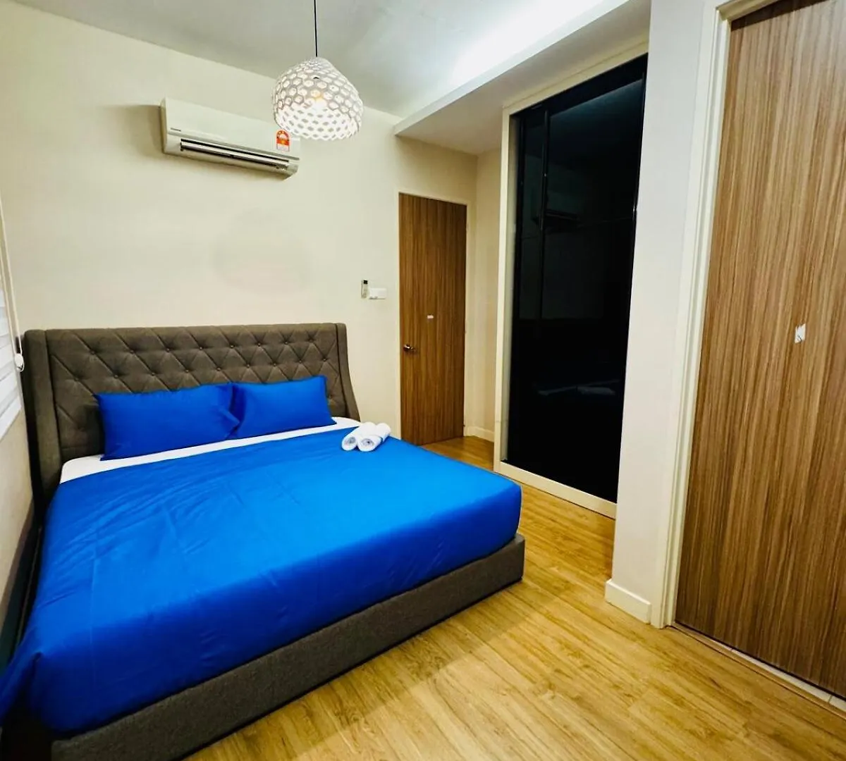 Opulent Villa For 20Pax Bbq, Steps To Beach Market Batu Feringgi