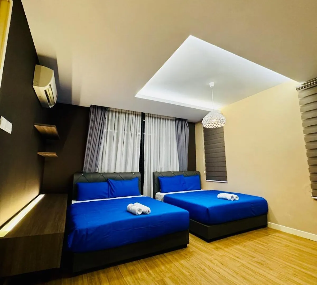Opulent Villa For 20Pax Bbq, Steps To Beach Market Batu Feringgi 0*,  Malaysia